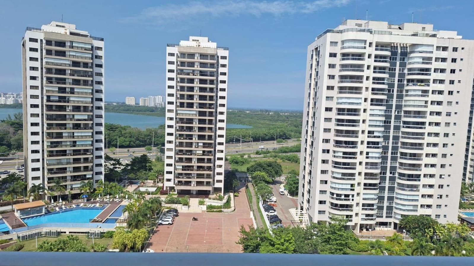 Ilha Pura Barra Sala Varanda